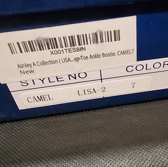 La Rosa Rose Toe Ankle Boots - Picture 8 of 8